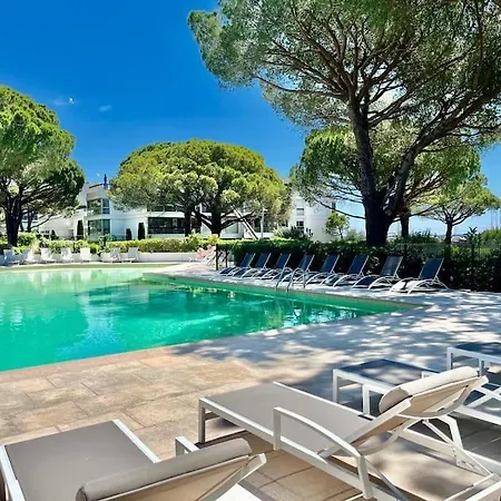 Cybelle Yourhosthelper Apartament